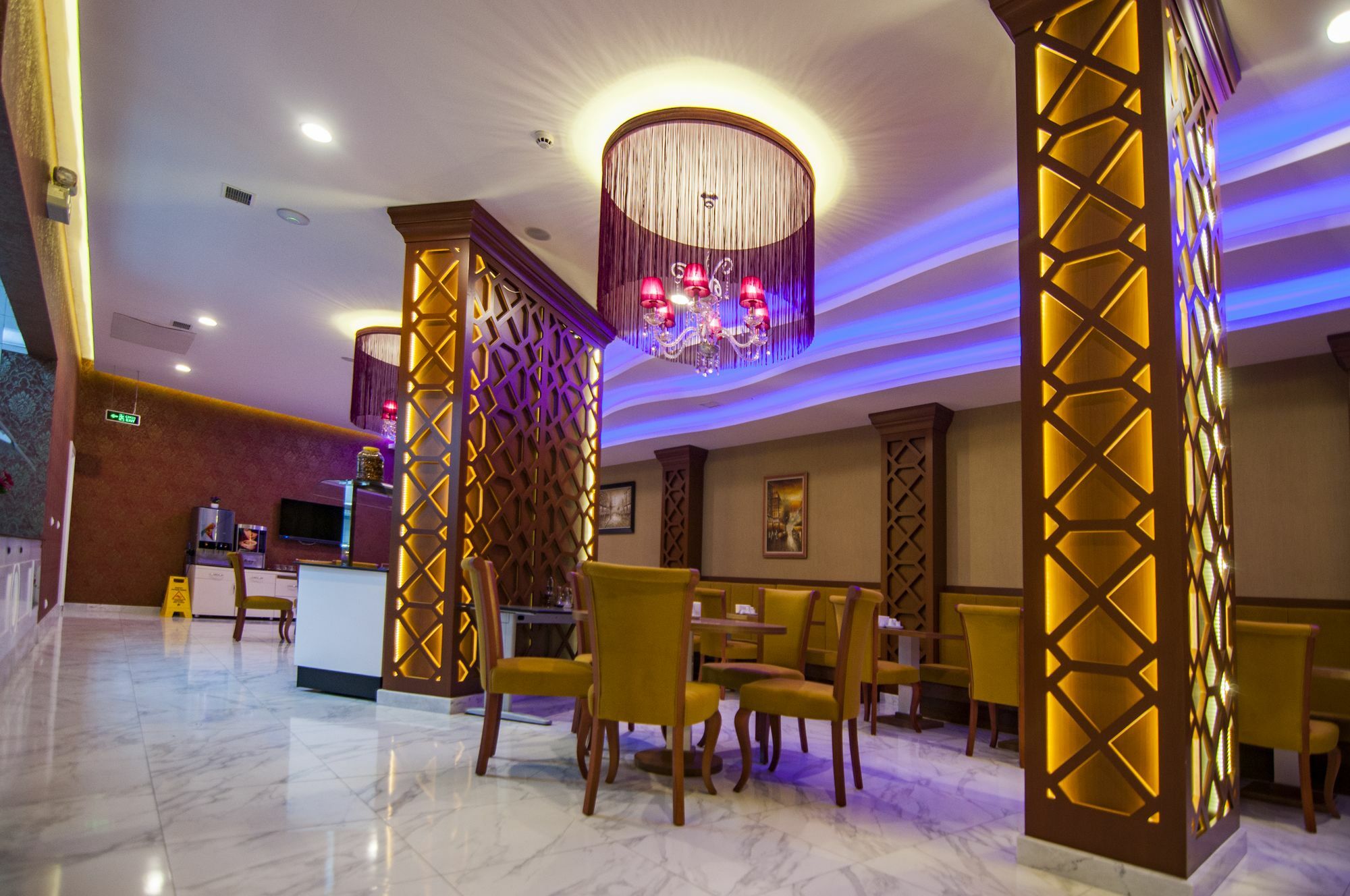 Hotel Exelans 3*