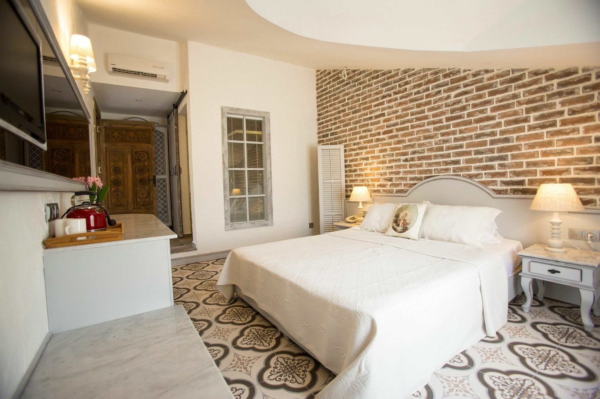 Hotel S3 Orange 3*