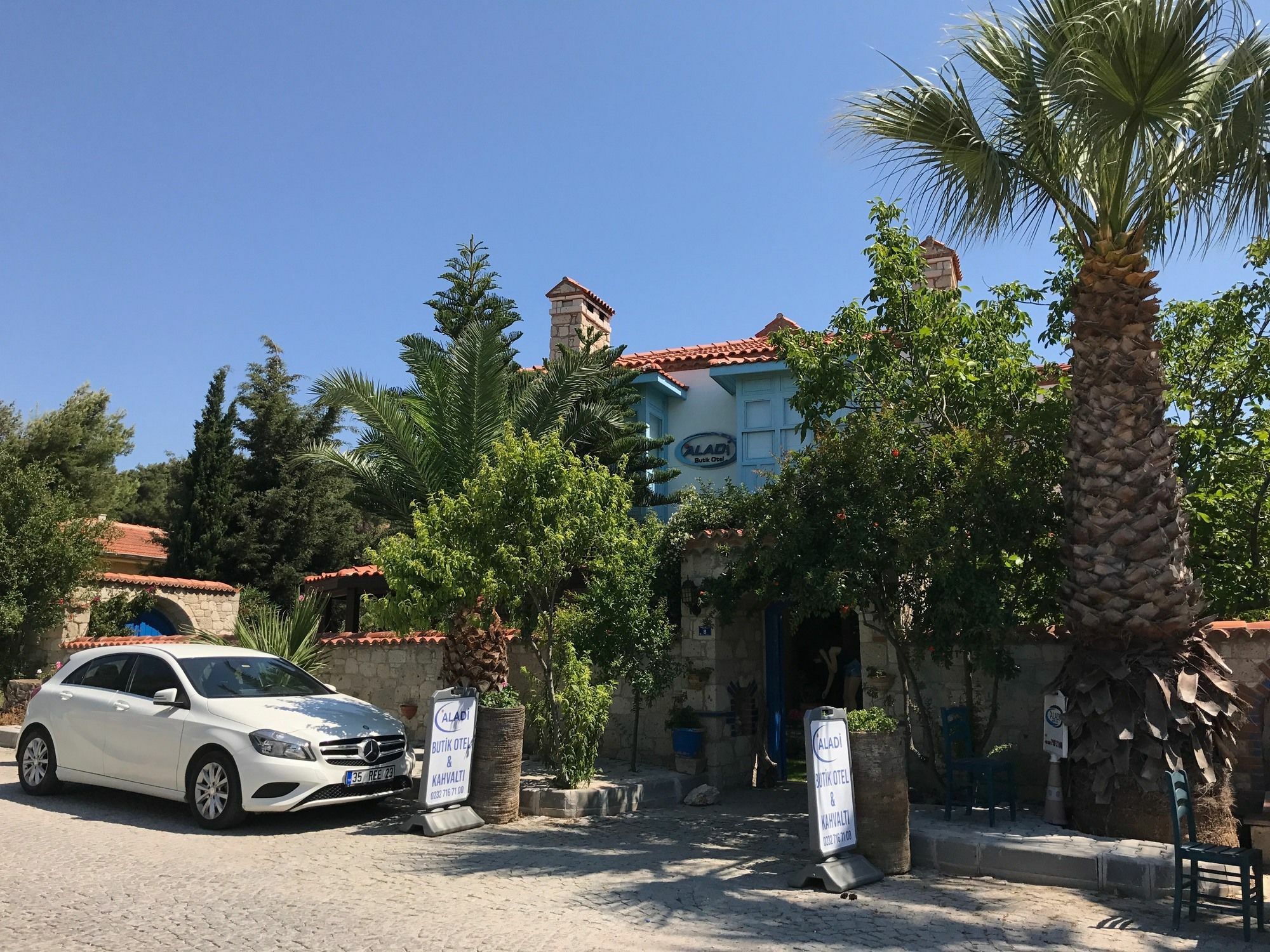 Hotel Aladi