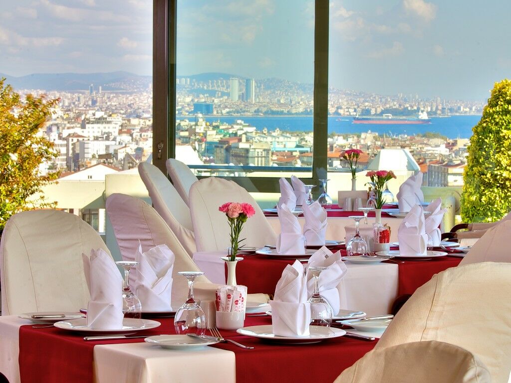 Ramada By Wyndham Old 4* Istanbul