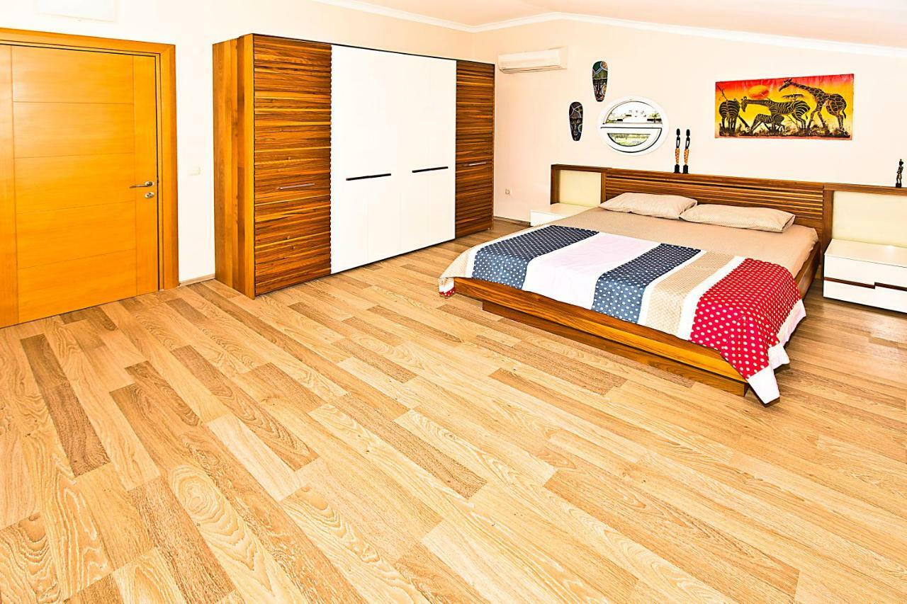 Paradise Town Premium Villa