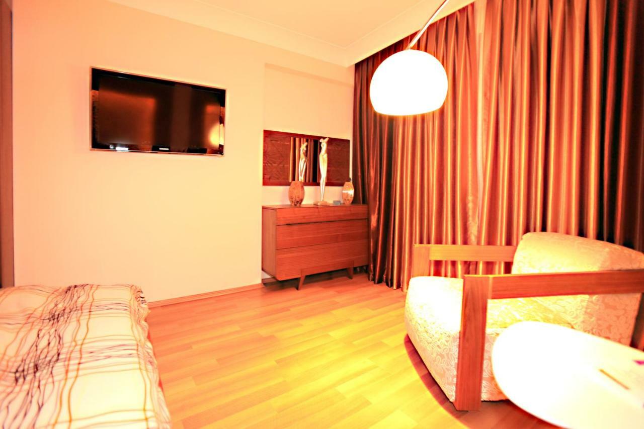 Villa Paradise Town Premium