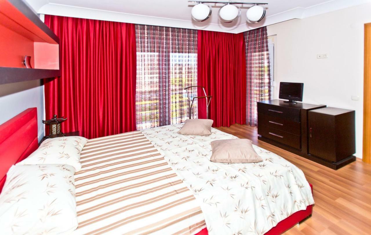 Paradise Town Premium Villa *