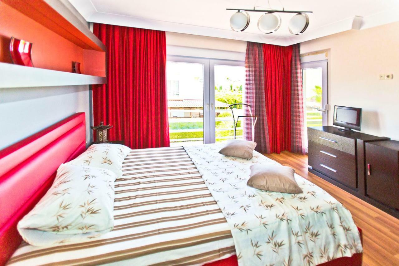 Villa Paradise Town Premium *