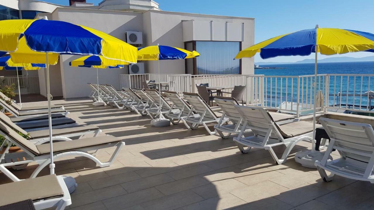 Ladies (adults Only) Aparthotel