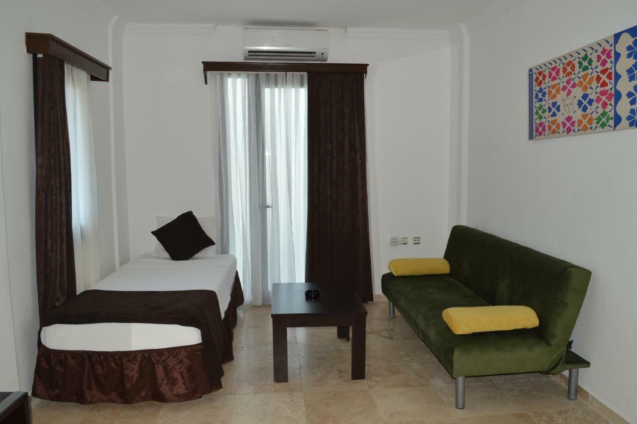 Sunset Hotel 3*