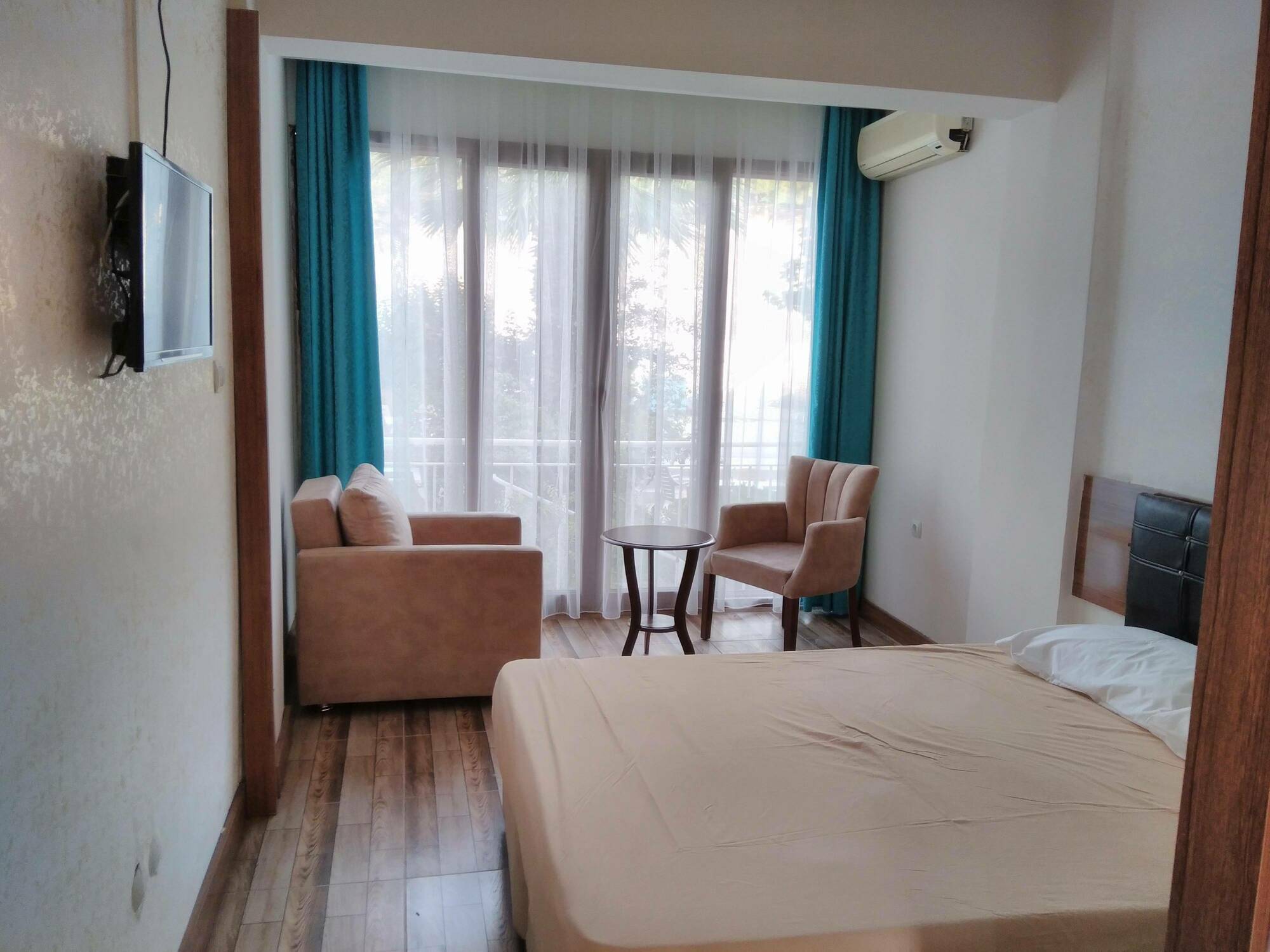Hotel Oskar Thermal 3*