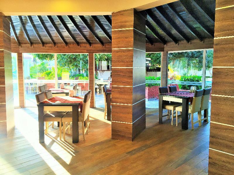 Hotel Grand Emir &