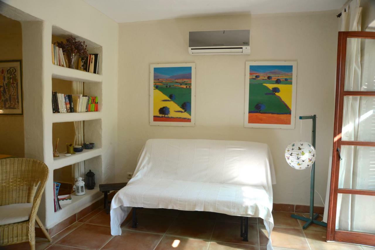 Narlidere Apartment *