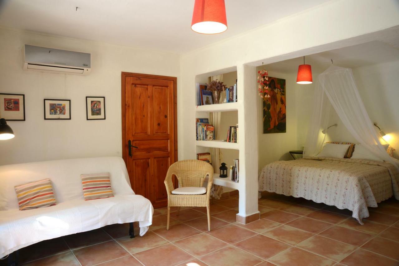 Narlidere Apartment *
