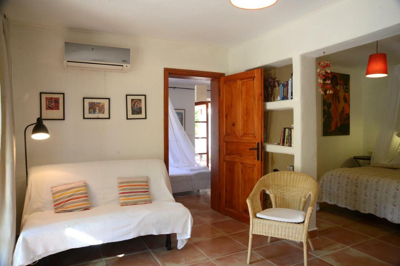 Narlidere Apartment *