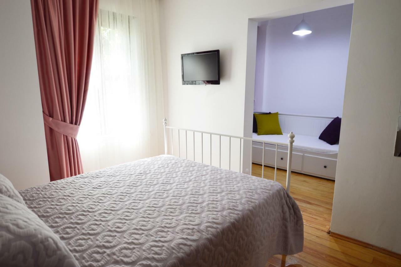 Alayaz Bed & Breakfast