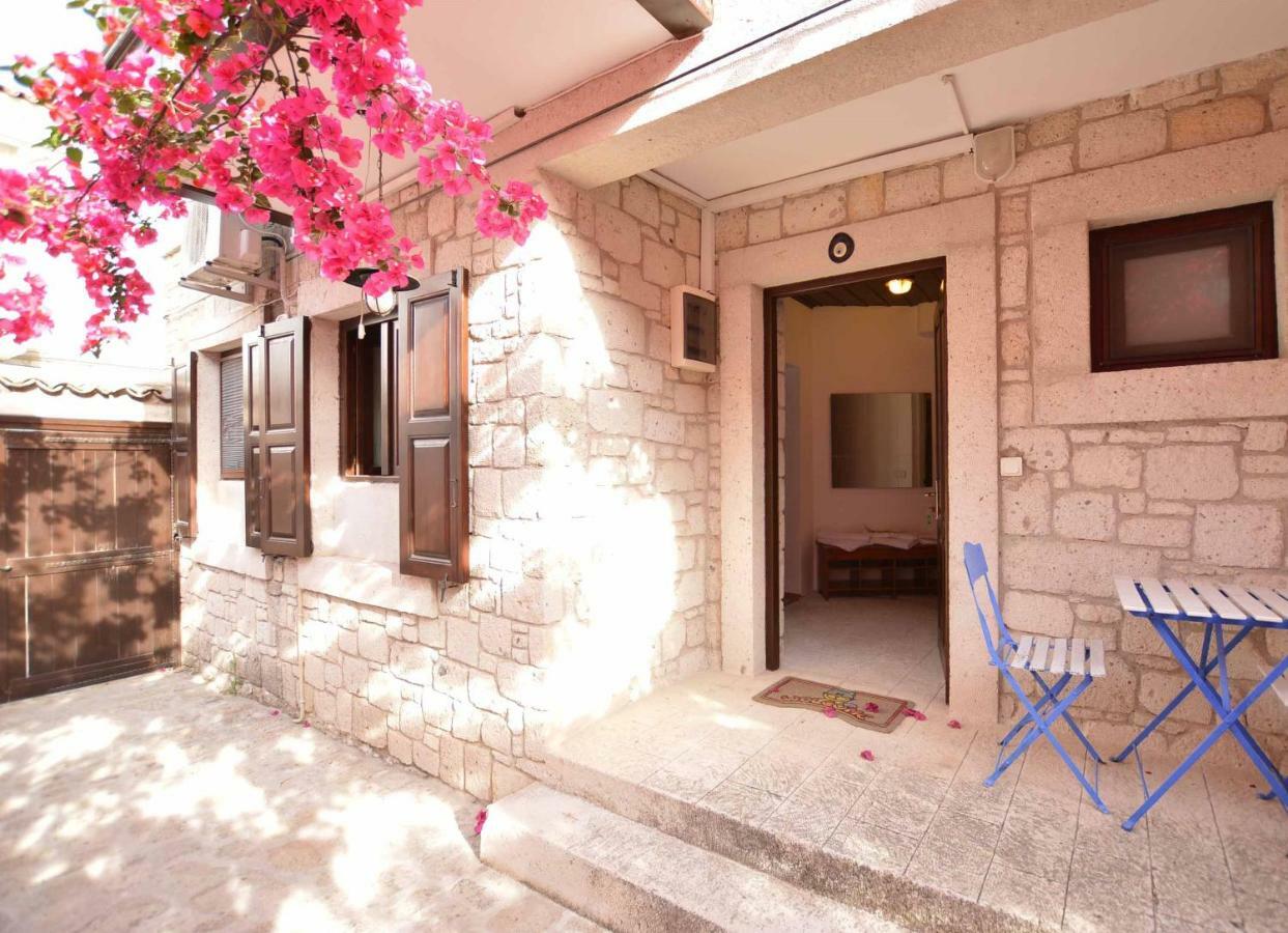 Alayaz Bed & Breakfast
