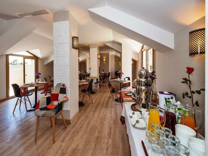 Aybar & Hotel