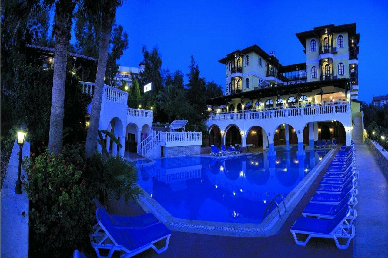 Hotel Altinsaray 3*