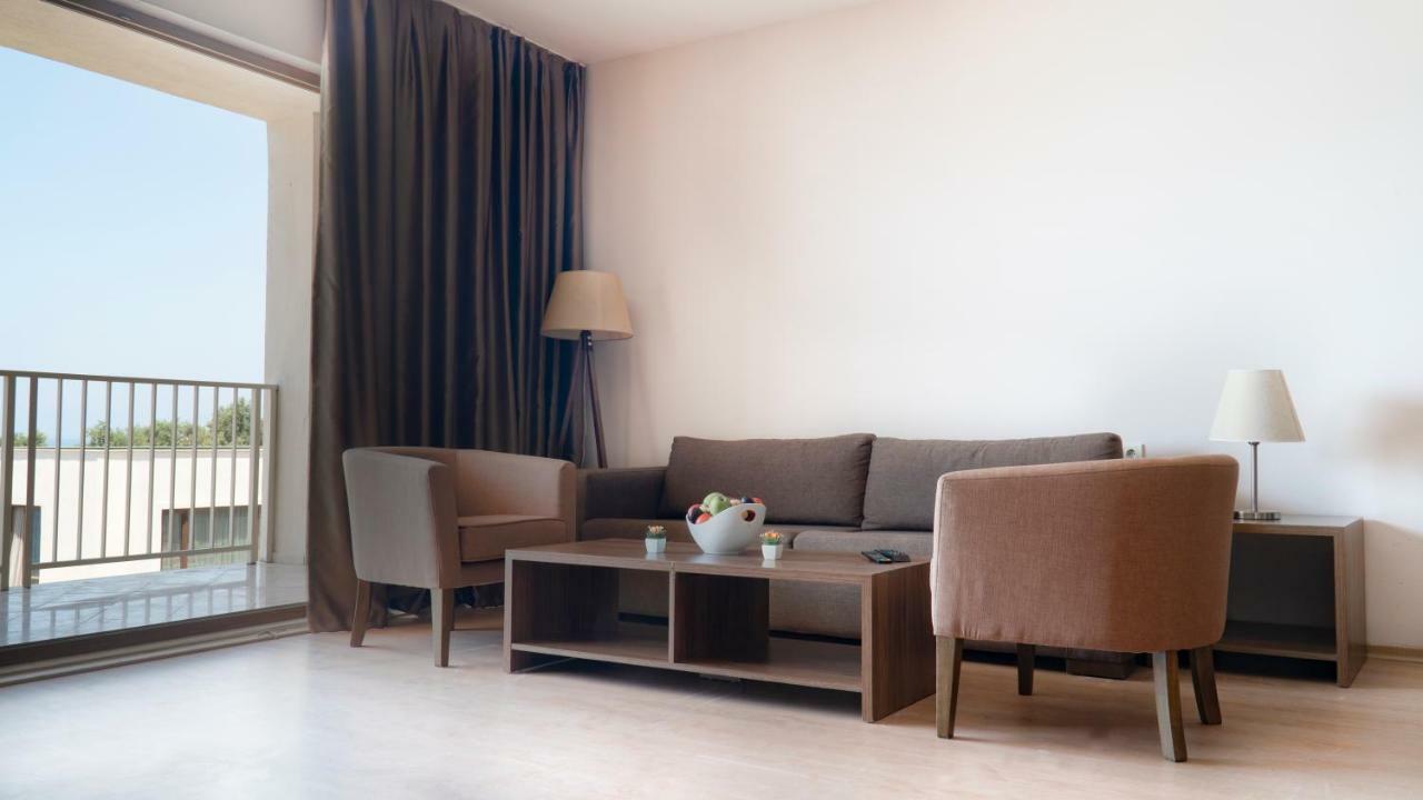 Ladies (adults Only) 3*
