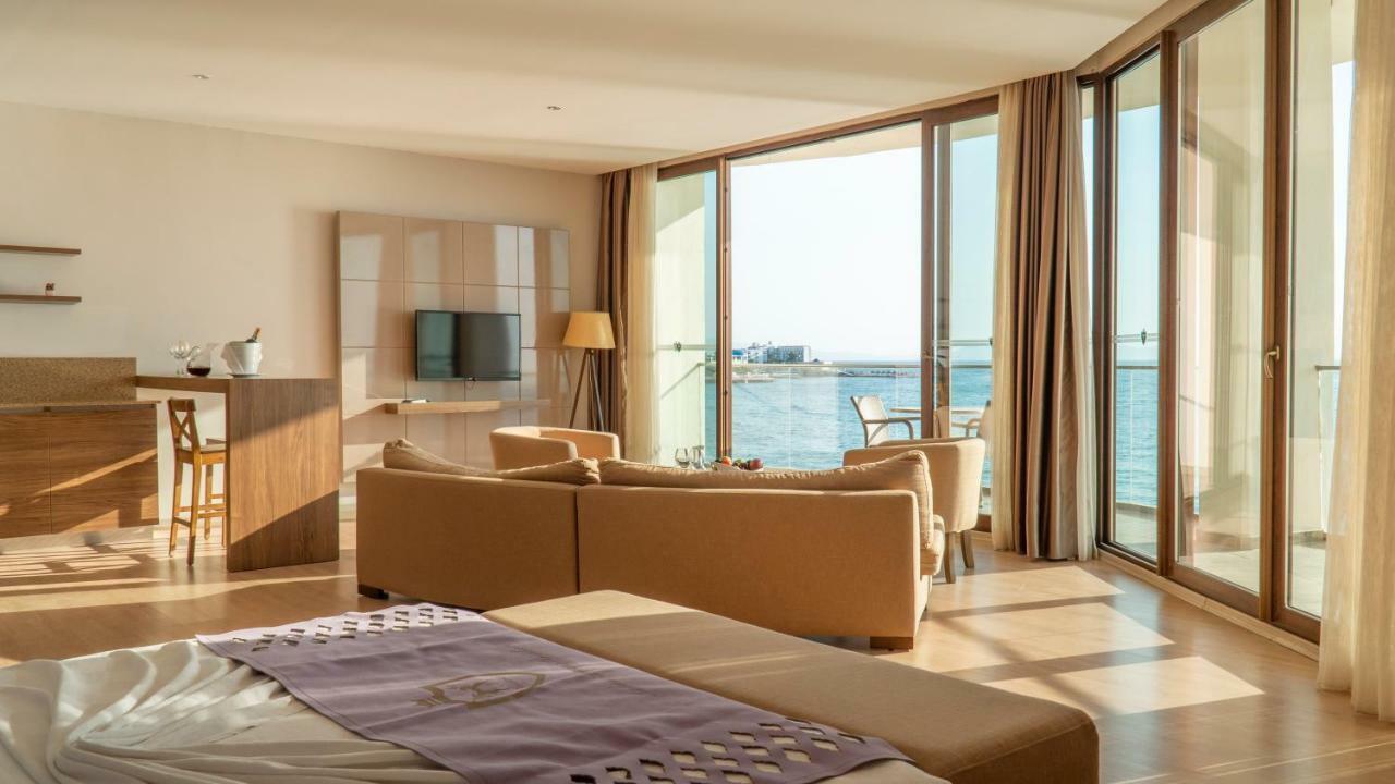 Ladies (adults Only) 3* Kusadasi