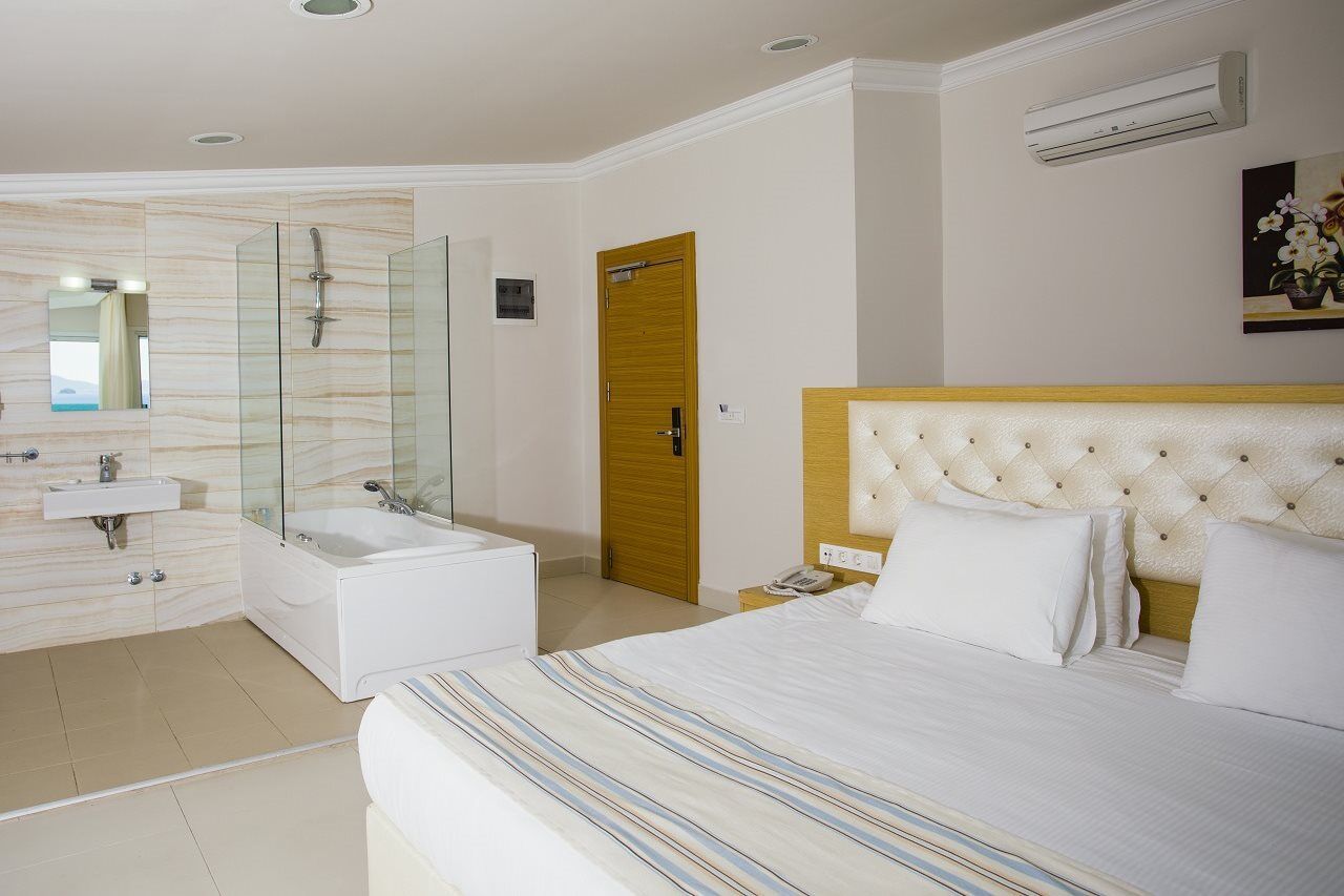 Dragut Point North 3*