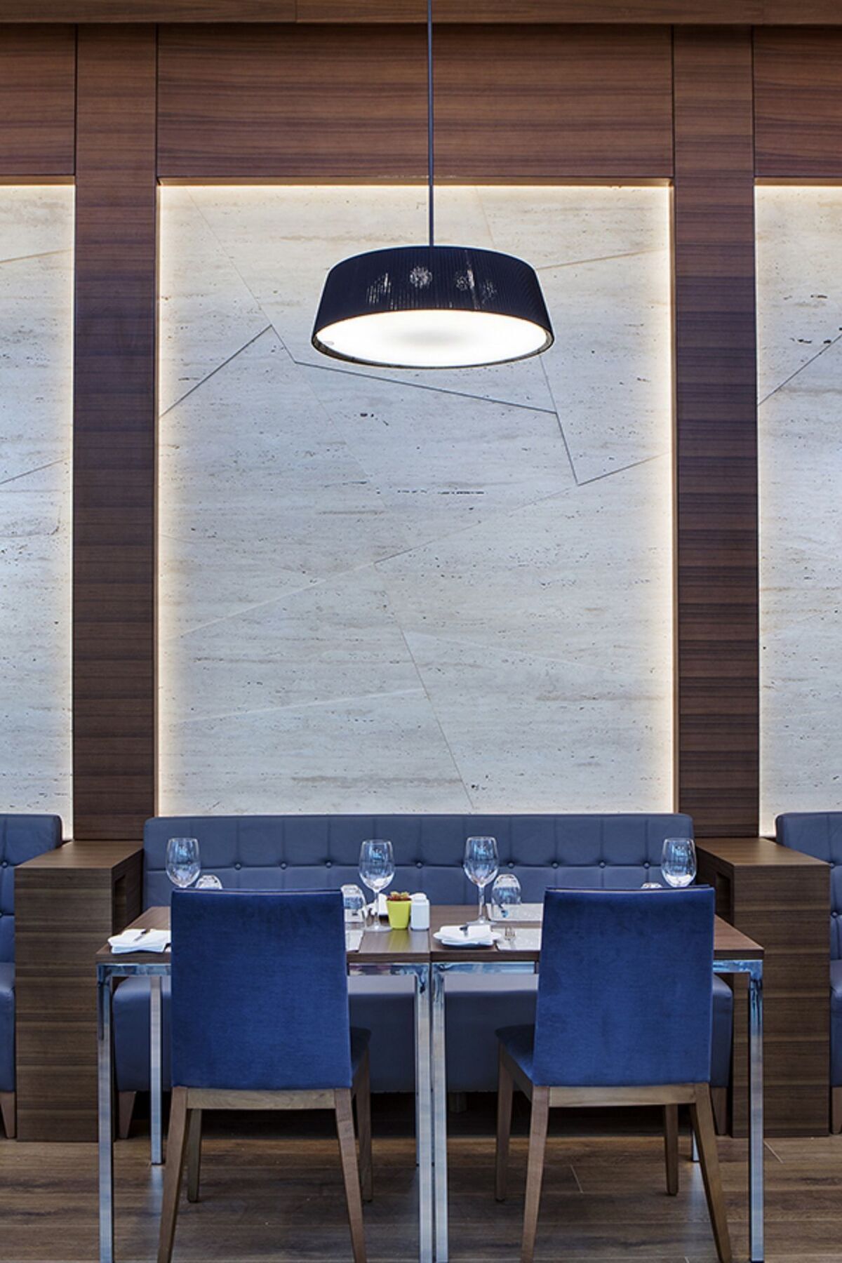 Hilton Garden Bayrakli Hotel