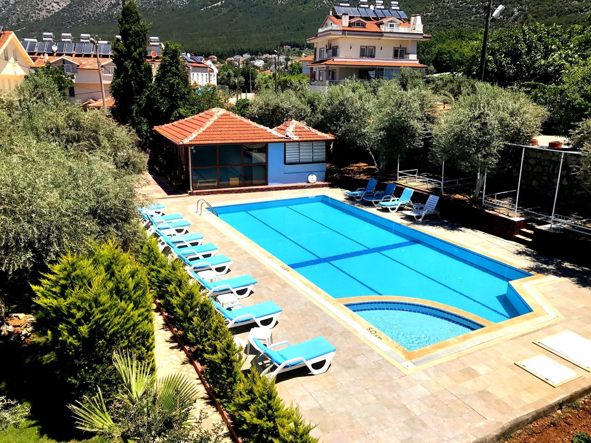 Doga Hotel 3*