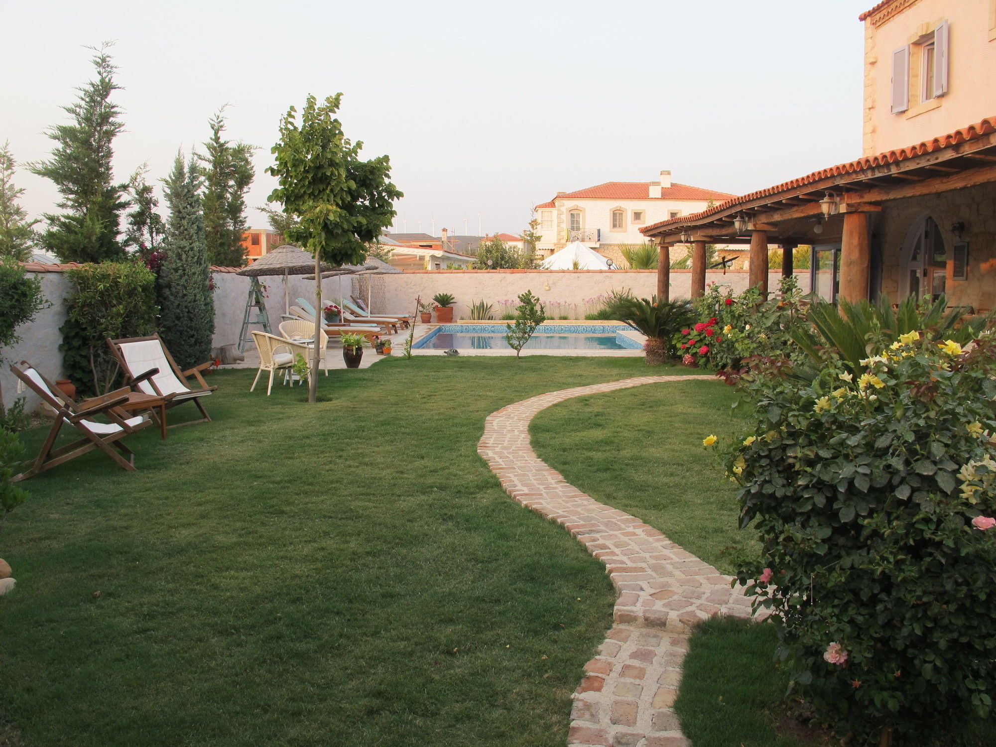 Moy Inn 3*