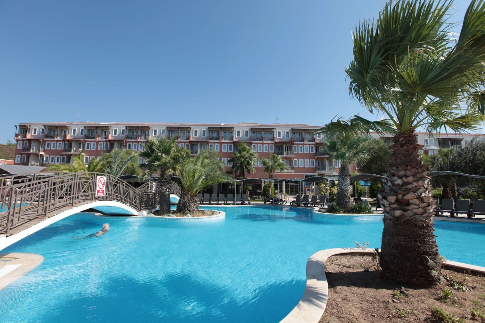 Club Yali & Hotel