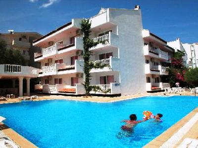 Kaan Aparthotel