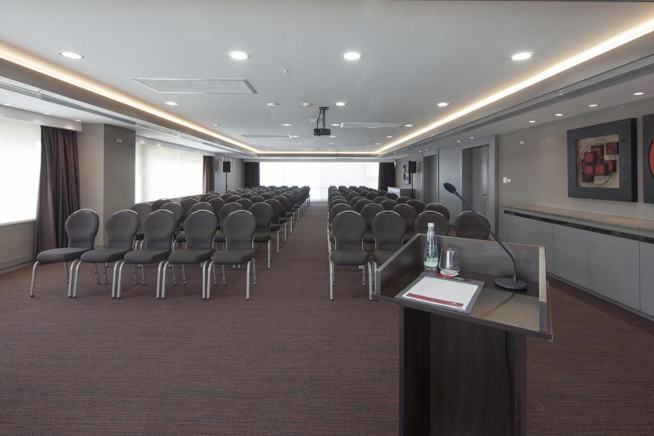 Ramada & By Wyndham Izmir Hotel