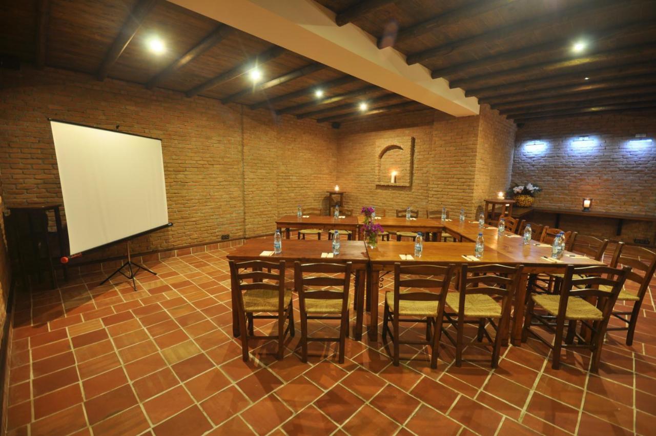 El Vino & Hotel 4*