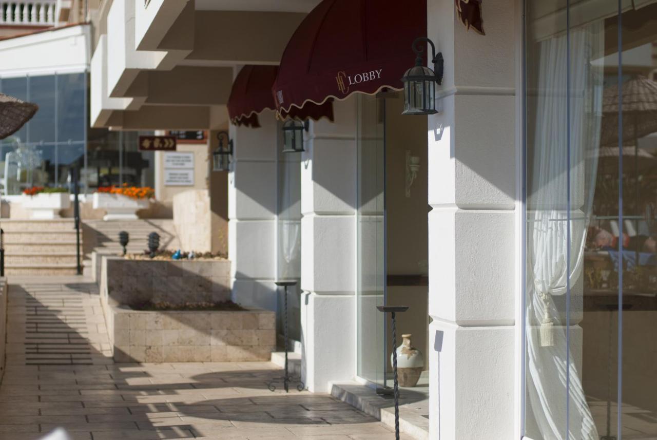 Hotel Carina 3*