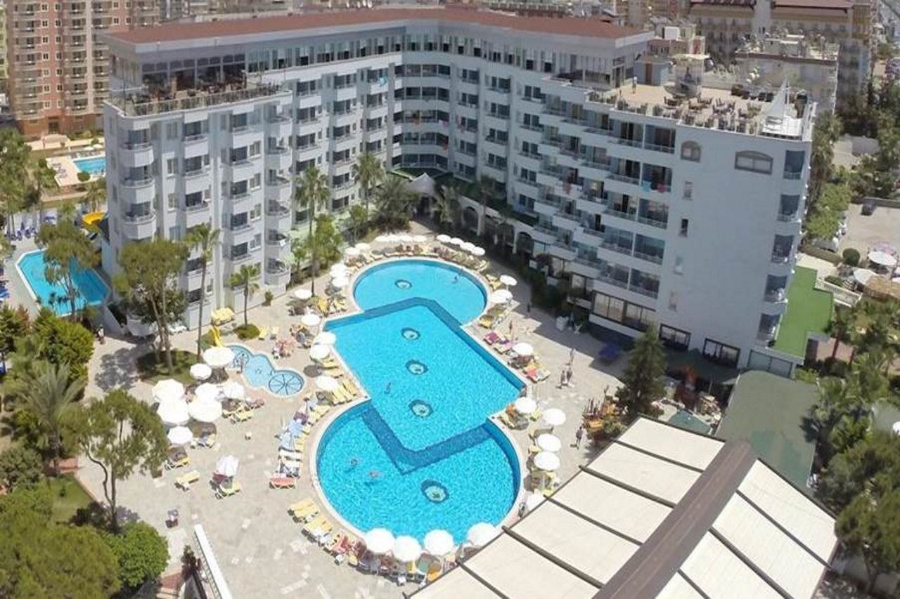Hotel Senza Grand Santana