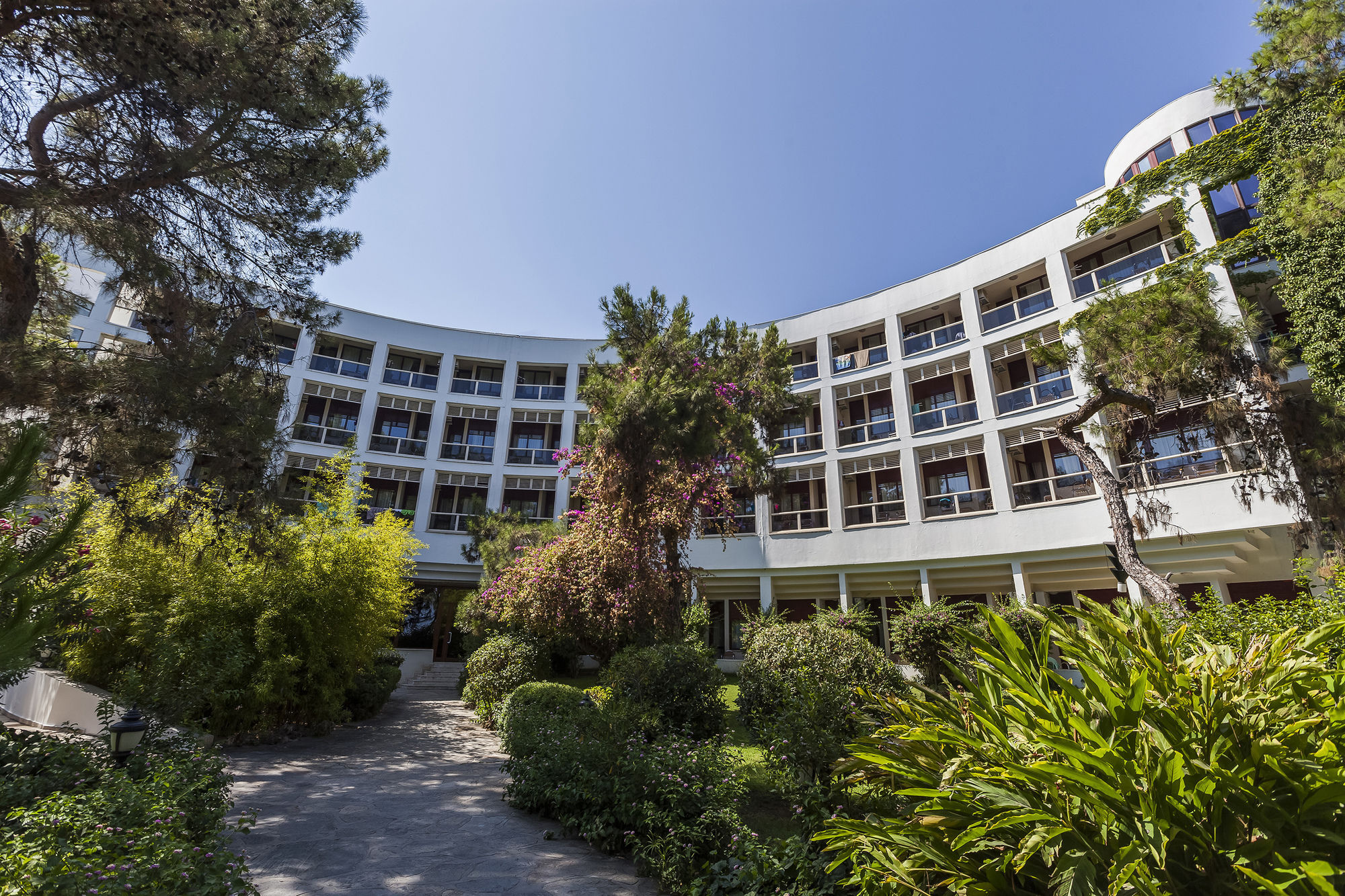 Hotel La Mer 4*