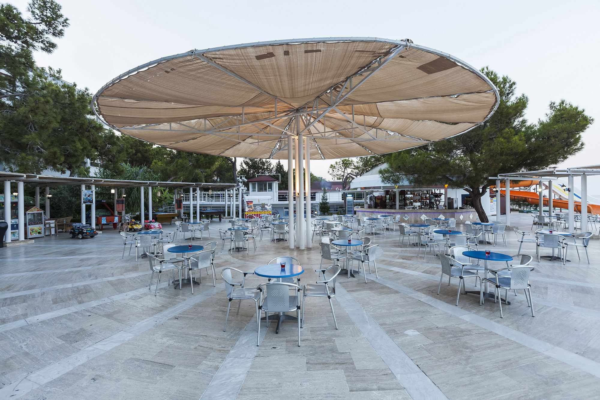 Hotel La Mer 4*
