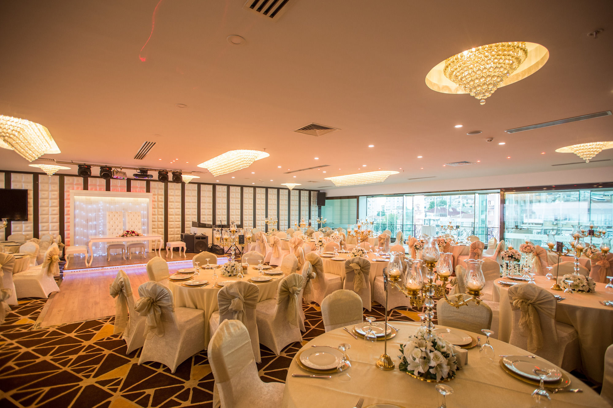 Hotel The Grand Mira Business Hotel 4*