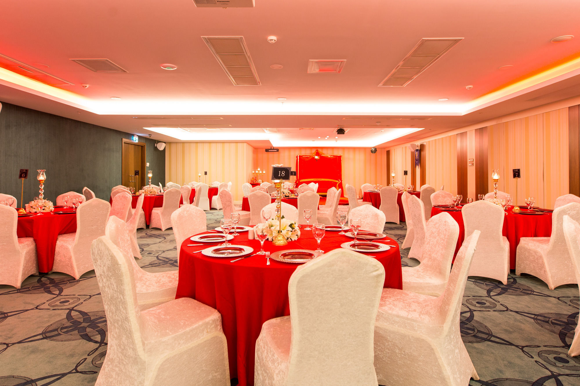 The Grand Mira Business Hotel Hotel 4*
