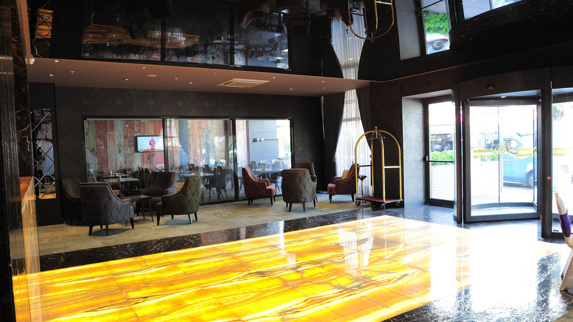 Tryp By Wyndham Sancaktepe 5*