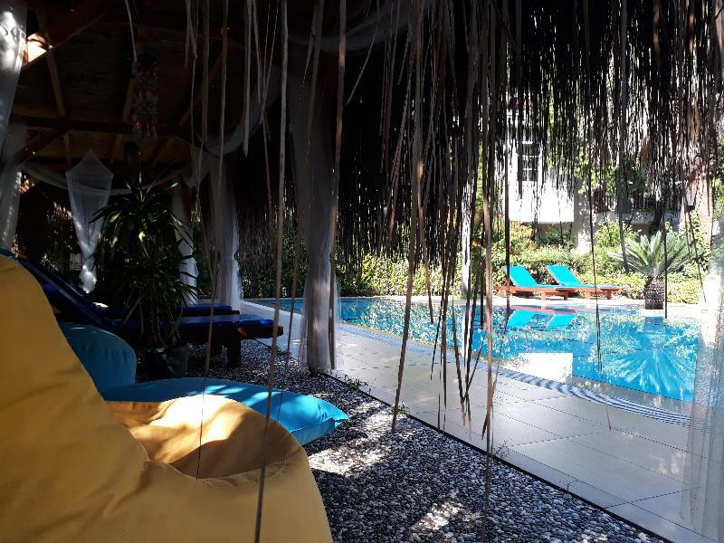 Dalos Hotel 2*