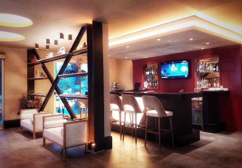 Hotel Marina Bay 3*