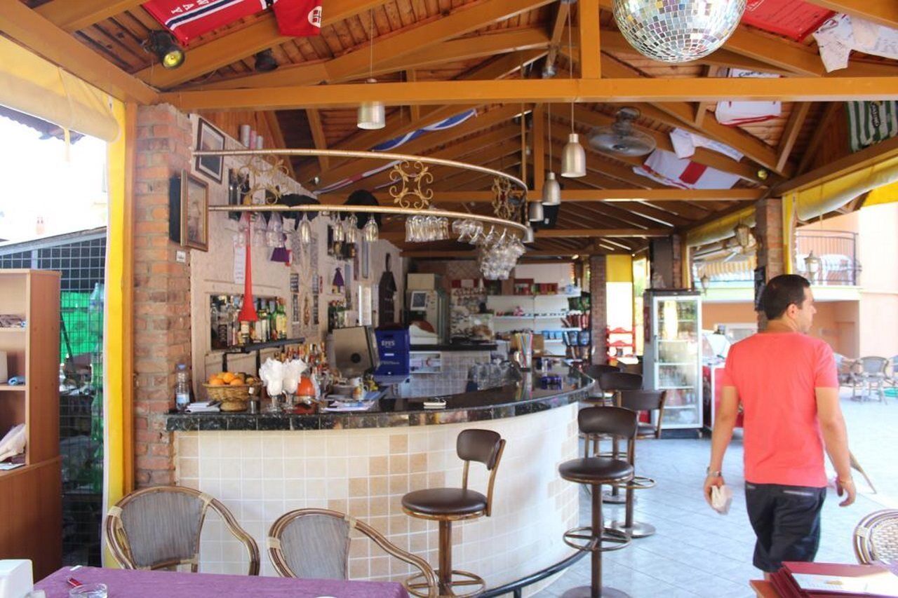 Aparthotel Club Sun Village 3*
