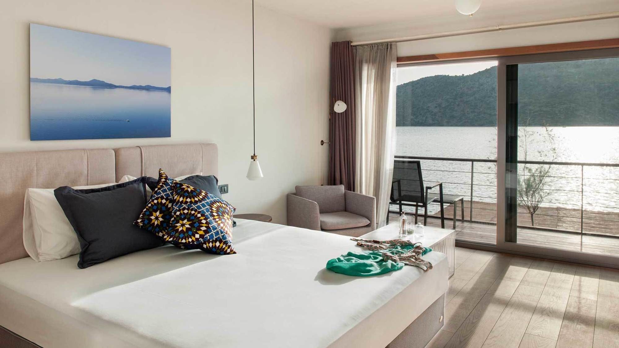 Miamai Boutique - Adult Only 3*