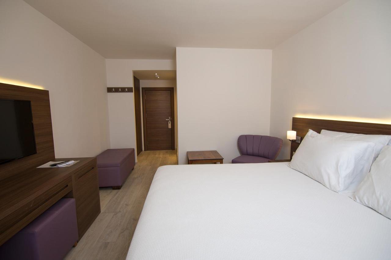 Neopol Hotel 3*