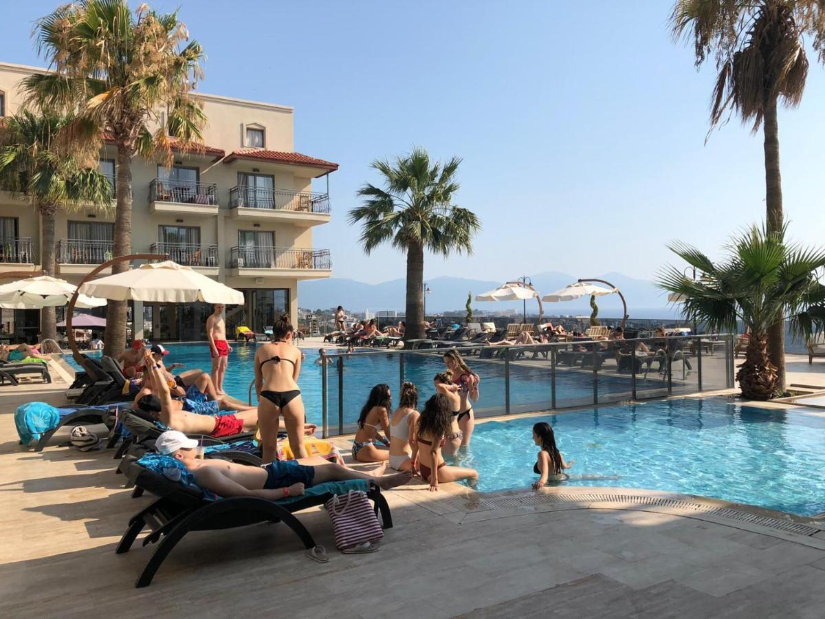 Hotel Neopol 3*