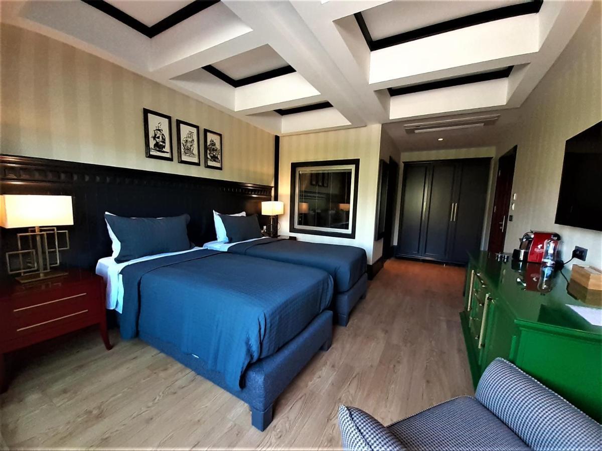 Hotel Marina Bay 3*