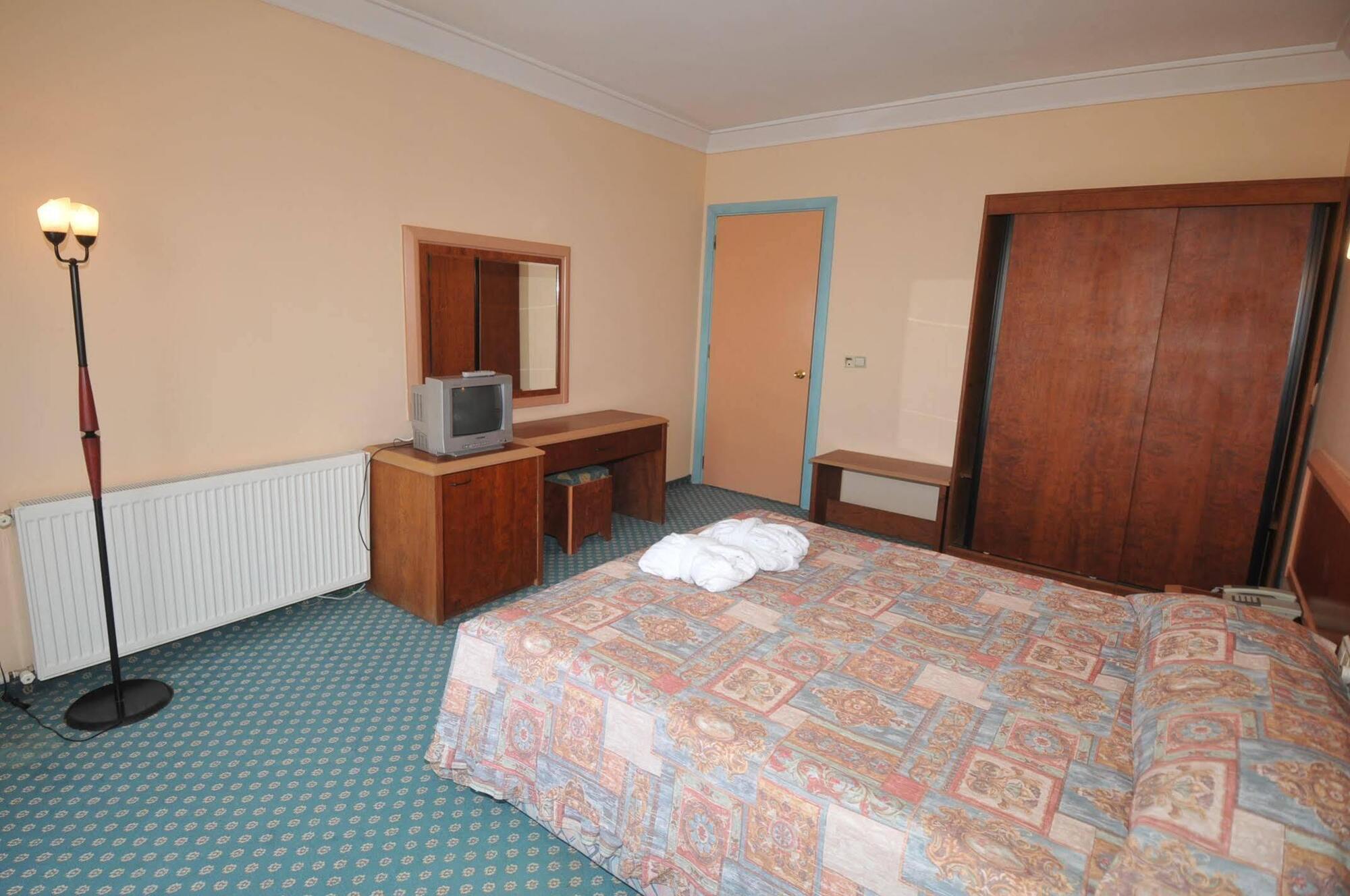 Lycus Hotel 4*