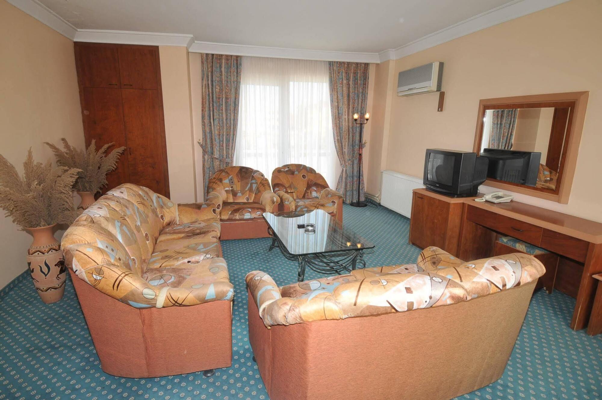 Lycus Hotel 4*