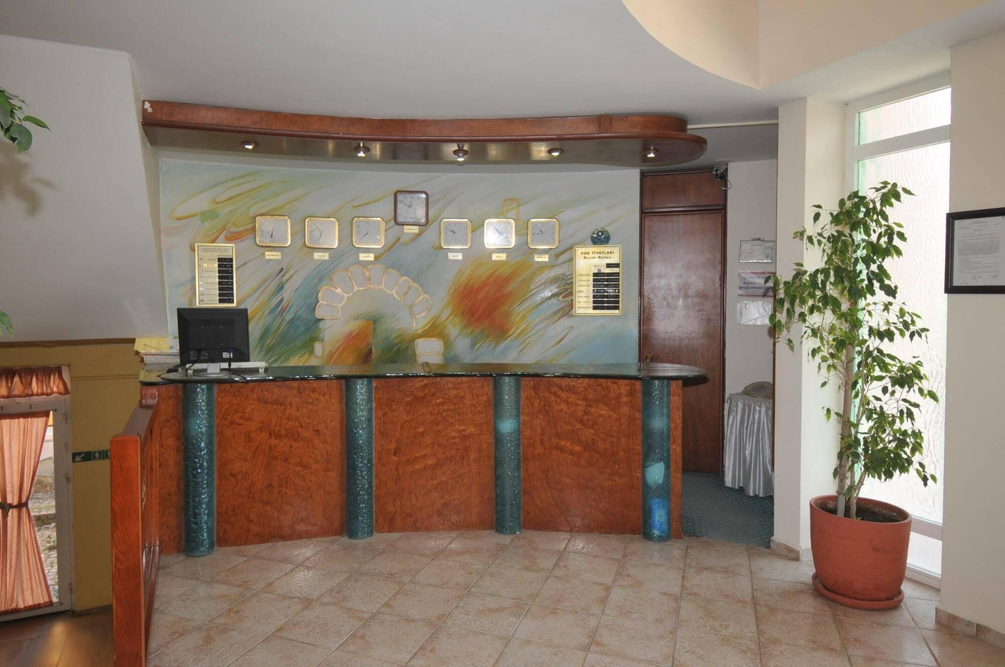 Lycus Hotel 4*