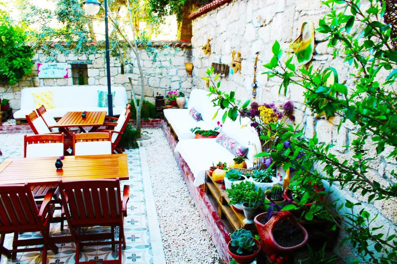 Lilyum - Tas Ev Bed & Breakfast Alacati