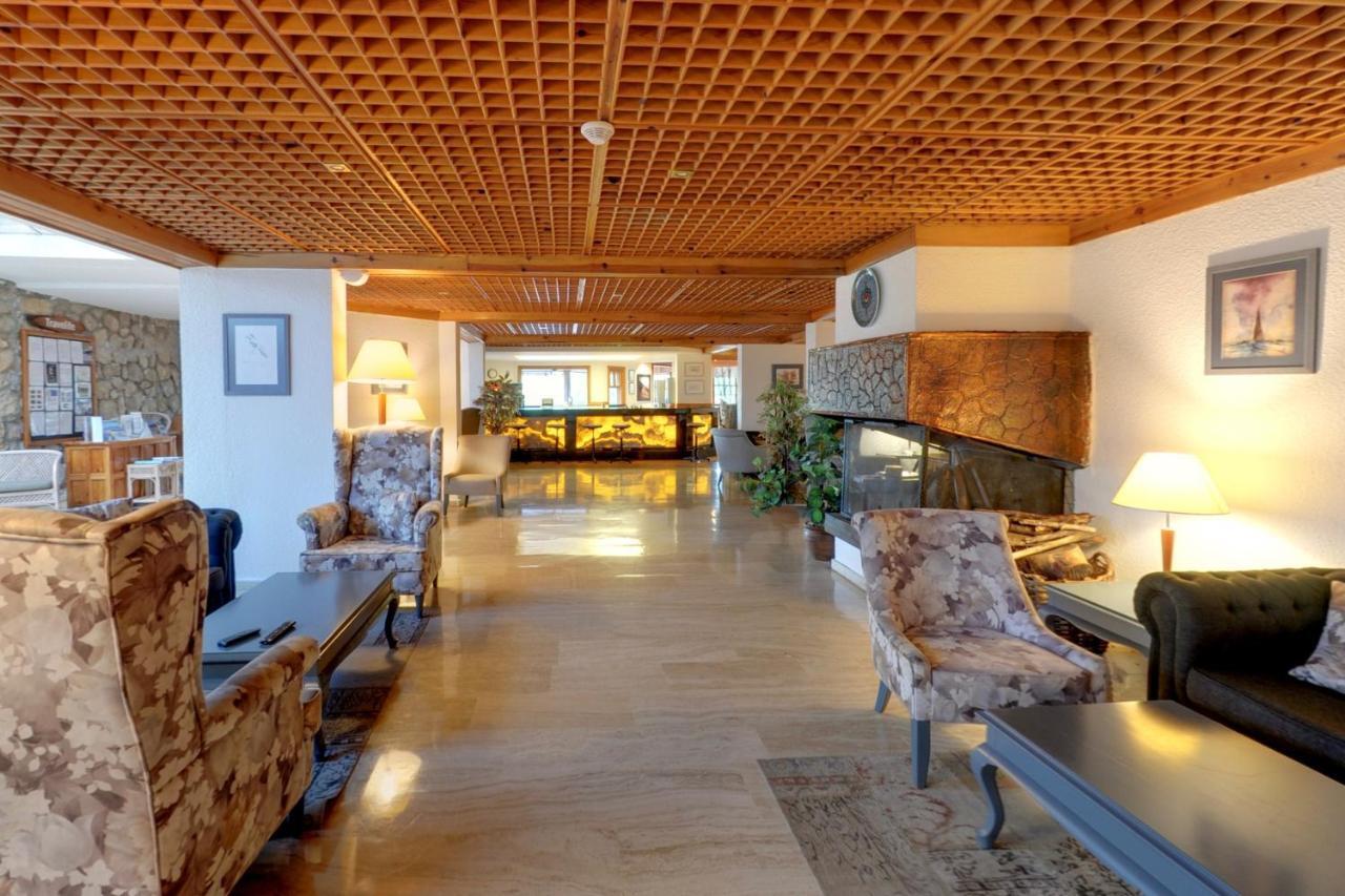 Resort Montana Pine