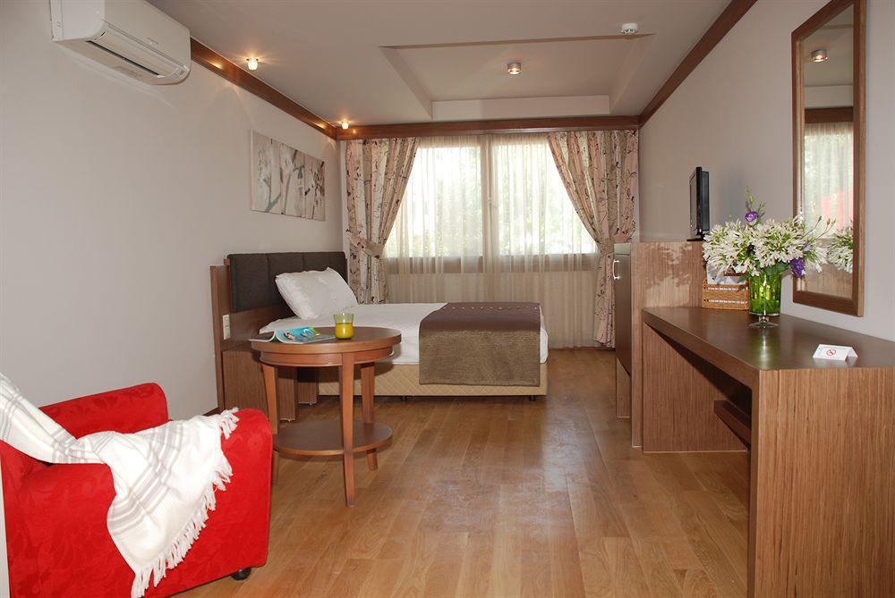 Corner Boutique Hotel