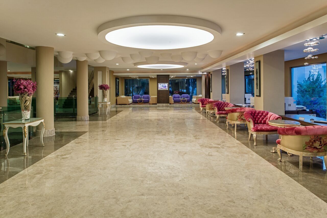 Voyage Hotel Golturkbuku